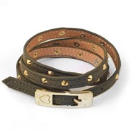 Läderarmband med nitar