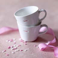 Mugg - Love / Kiss